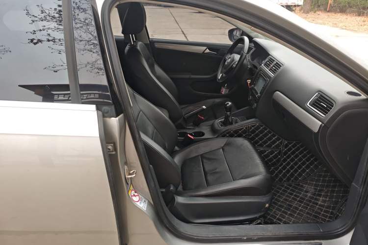 Used Volkswagen Sagitar 2014 Revised Version 1.4TSI Manual Luxury Edition