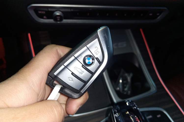 Used BMW X5 2022 Restyled xDrive 40Li Luxury Edition M Sport Package
