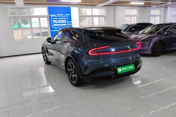 Used  YU7 2025 Ultra-Long Range High-Performance All-Wheel-Drive Max Edition
