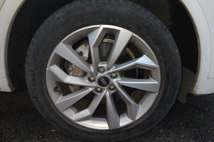 Used Audi Q5L 2022 40T Luxury Dynamic Model