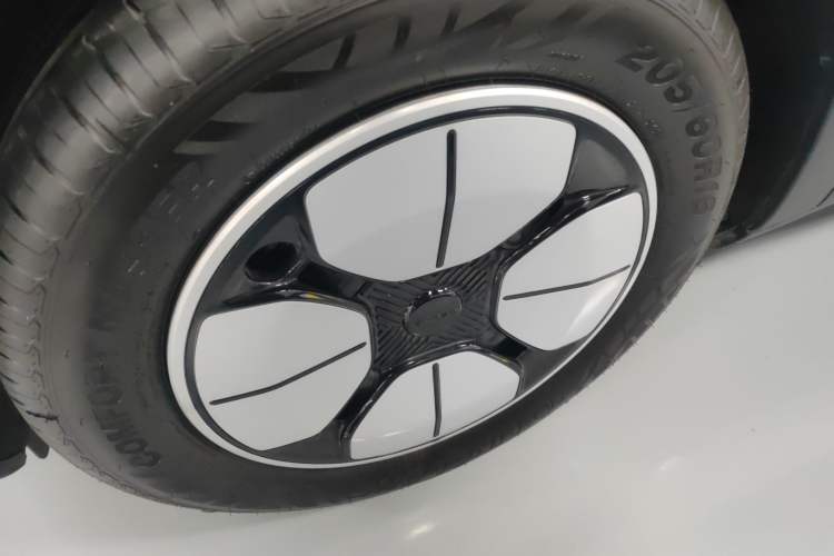 Used  Geome 2025 310km Youth Edition