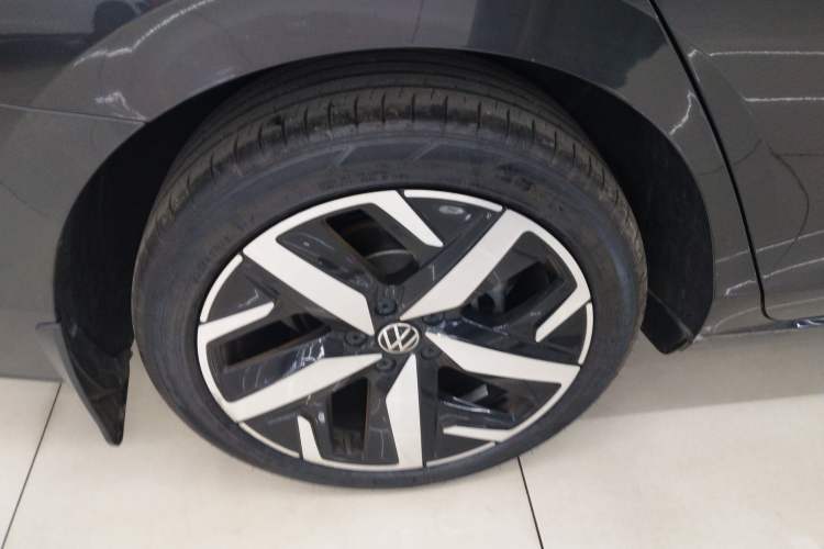 Used Volkswagen Lamando 2024 Lavida L 280TSI DSG Cool & Spicy Edition