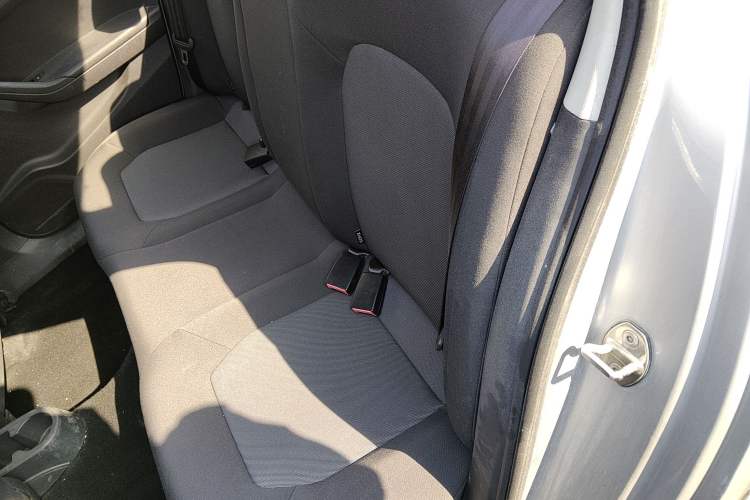 Used Volkswagen Jetta 2015 1.6L Automatic Fashion Model
