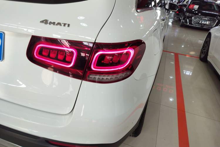 Used Mercedes-Benz GLC 2020 GLC 260 L 4MATIC Dynamic Model