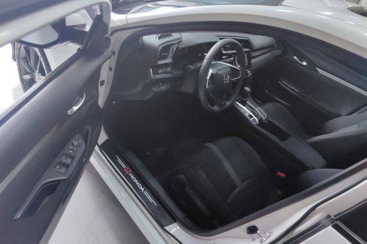 Used Honda Civic 2019 180TURBO CVT Shangdong Edition China VI
