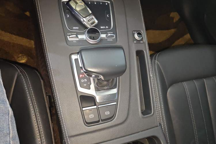 Used Audi Q5L 2020 Updated 40 TFSI Prestige Fashion Edition