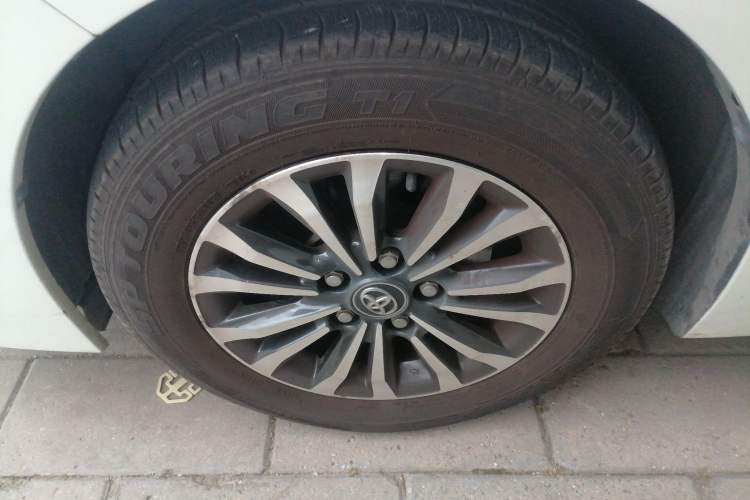 Used Toyota Corolla 2017 Revised Version 1.2T S-CVT GL-i
