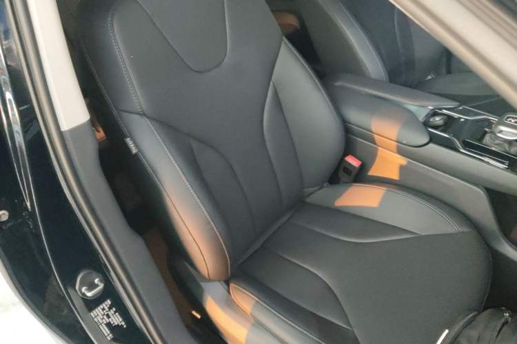 Used Hongqi E-QM5 2023 620km PLUS
