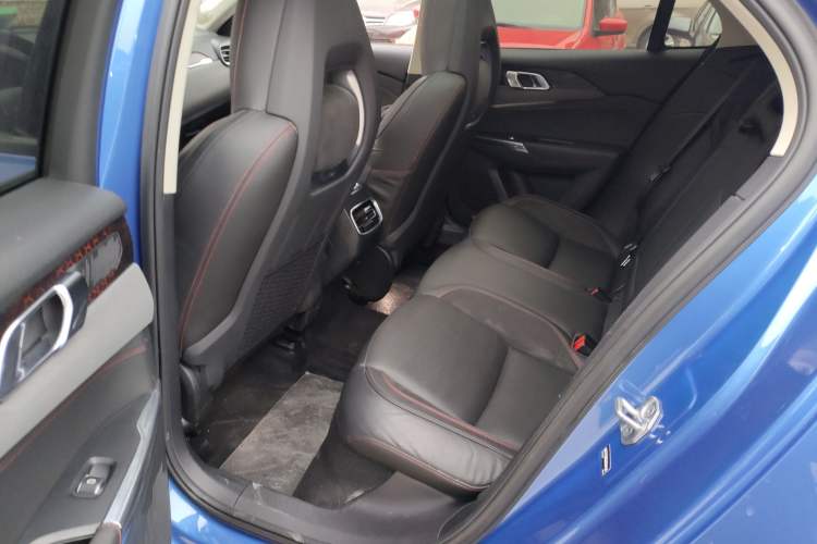 Used Lynk & Co 02 2018 1.5T DCT Two-Wheel Drive Pro Version China V Emission Standard