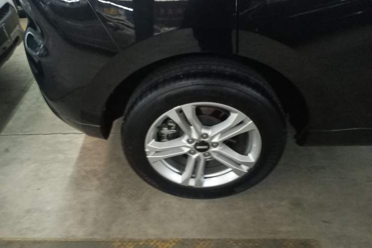 Used Wey VV5 2019 1.5T Two-Wheel Drive Color Pioneer
