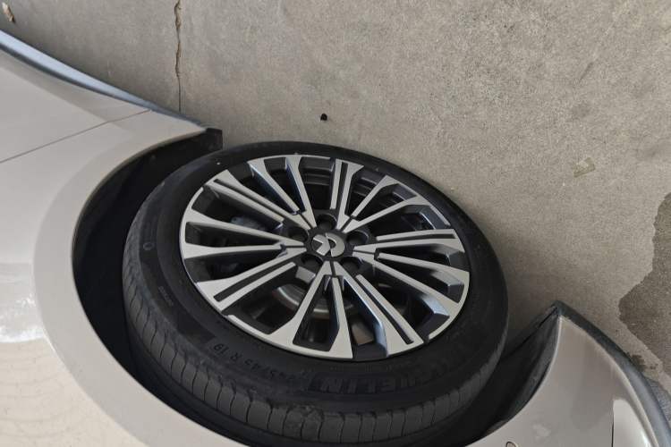 Used Nio ET5T 2023 75 kWh Touring