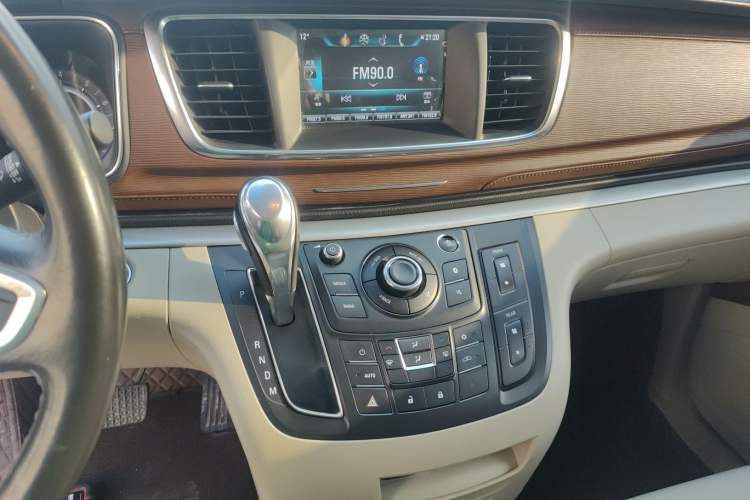 Used Buick GL8 2018 28T Luxury Model China VI Standard