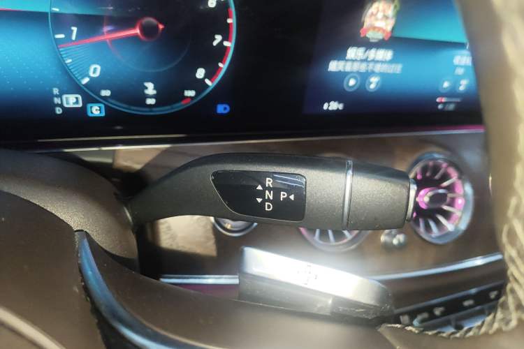 Used Mercedes-Benz E-Class 2021 Facelift E 260 L
