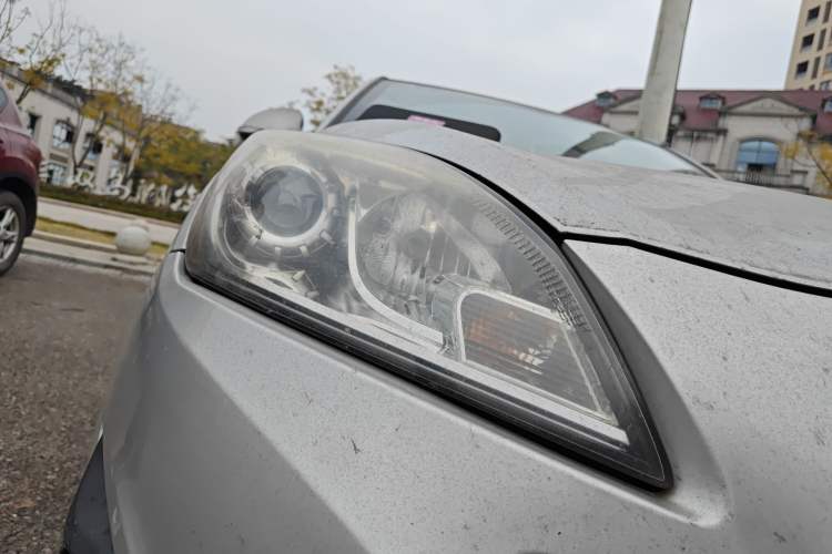 Used Changan Alsvin V5 2012 1.5L Manual Sport Version China IV Standard