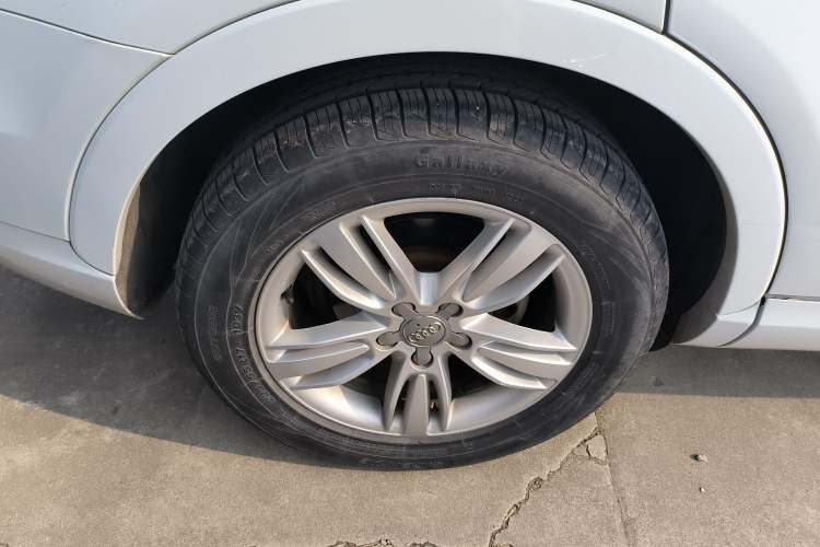 Used Audi Q3 2015 30 TFSI Comfort Model