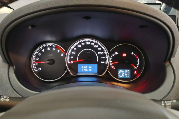 Used Renault Koleos 2014 2.5L Two-Wheel-Drive Urban Edition
