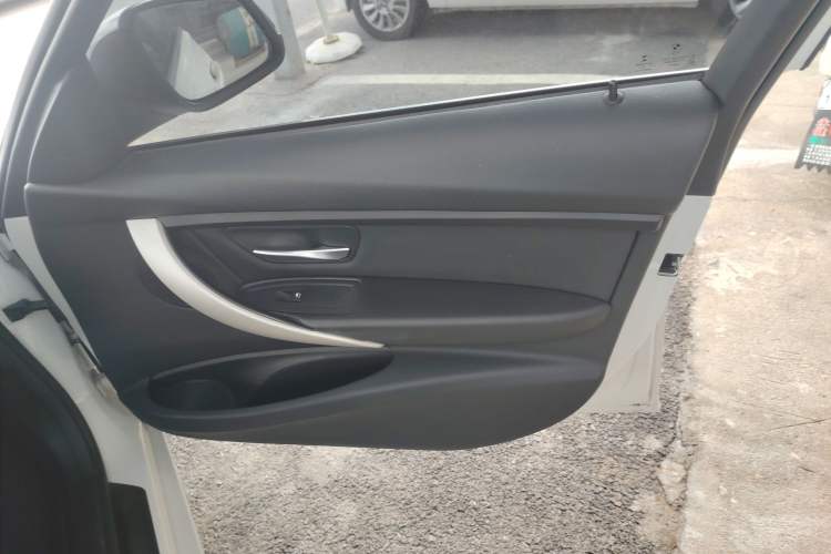 Used BMW 3 Series 2015 320Li Luxury Edition Fashion Model
