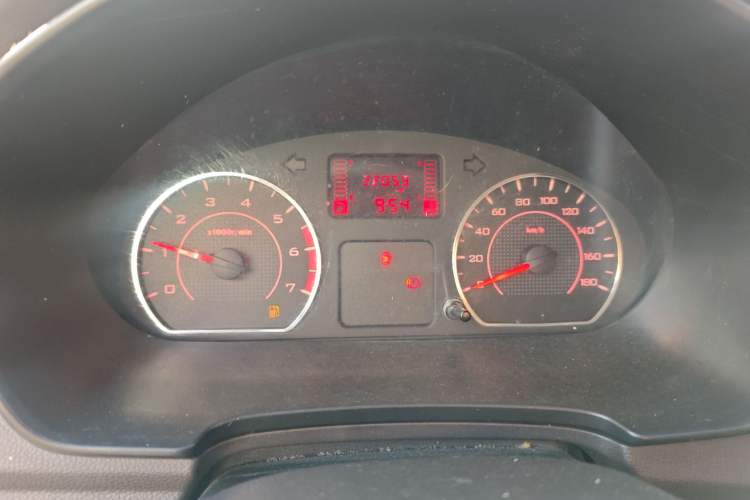 Used Wuling Hongguang V 2022 1.5L Jingqu Version Hydraulic Power Steering LAR