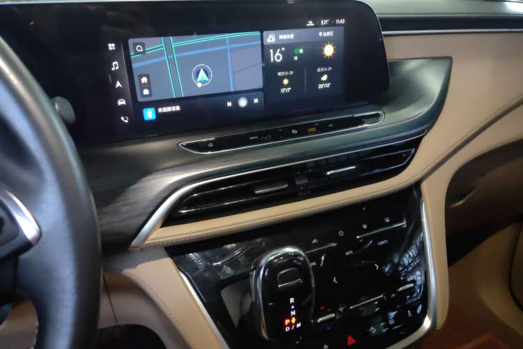 Used Buick GL8 2021 ES Land Cruiser 653T Luxury Edition