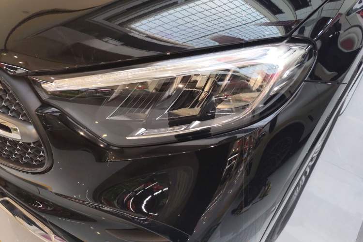 Used Mercedes-Benz GLC 2023 GLC 300 L 4MATIC Dynamic Edition 5-seater