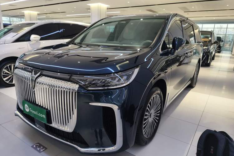 Used VOYAH Dream 2025 PHEV Four-Wheel-Drive Flagship Kunpeng Edition