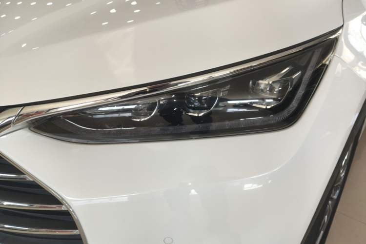 Used BYD Tang 2019 2.0T Automatic SmartConnect Prestige 7-Seater China VI Standard