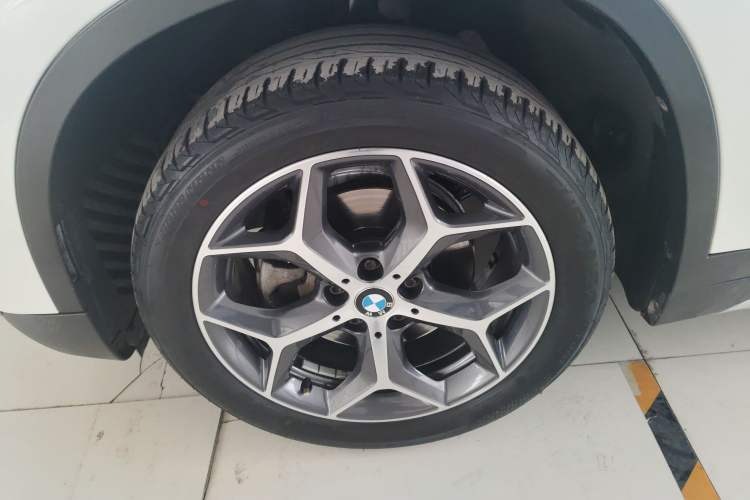 Used BMW X1 2018 sDrive18Li Luxury Model
