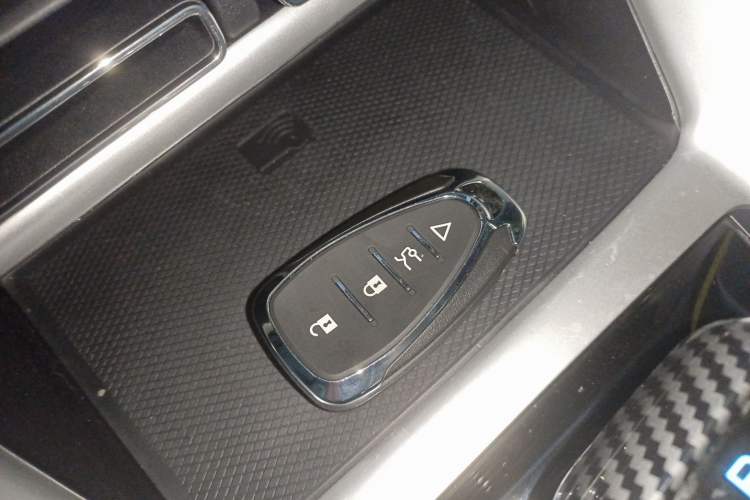 Used BYD Song Pro New Energy 2024 HONOR Edition DM-i 71KM Navigation Model