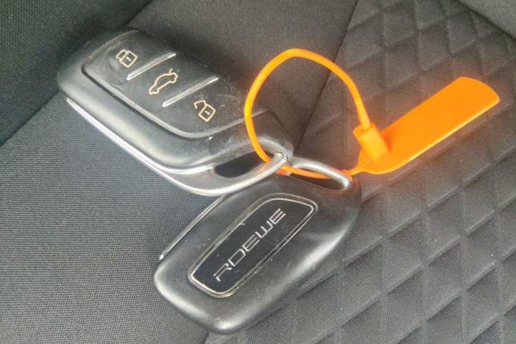 Used Roewe i5 2020 1.5L Manual 4G Connect Luxury Edition
