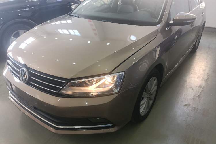 Used Volkswagen Sagitar 2015 1.6L Automatic Comfort Model