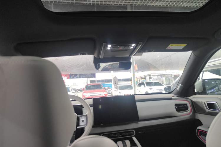 Used  Titanium 3 2025 501KM All-Wheel Drive Intelligent Driving Ultra Version
