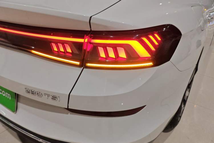 Used Volkswagen Lamando 2023 Lavida L 280TSI DSG Cool & Spicy Edition