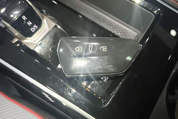 Used Volkswagen Lamando 2023 Lavida L 280TSI DSG Cool & Spicy Edition
