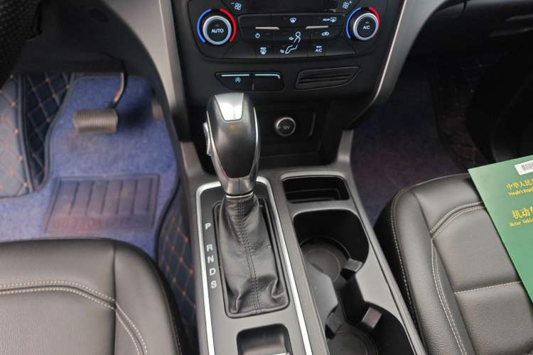 Used Ford Kuga 2019 EcoBoost 180 Two-Wheel-Drive Platinum Edition China VI Standard
