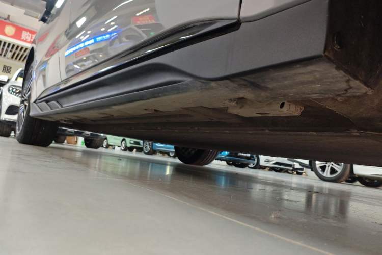 Used BYD Han 2025 EV with 701 km of Laser Radar-Enabled Intelligent Driving
