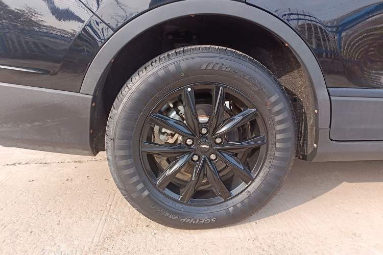 Used SWM G05 2022 PRO 1.5T DCT Luxury Model 7 Seats
