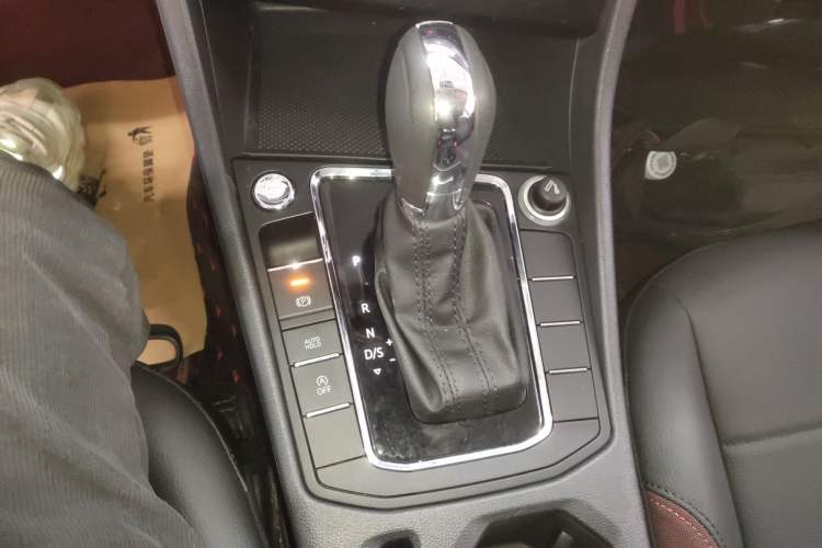 Used Volkswagen Bora 2019 1.5L Automatic Elite Version
