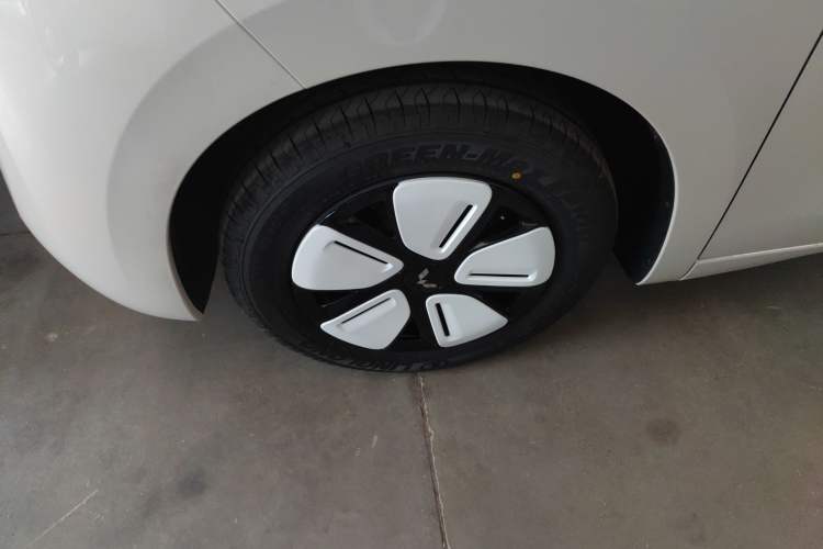 Used Wuling Hongguang MINIEV 2025 Four-Door Version Advanced Edition
