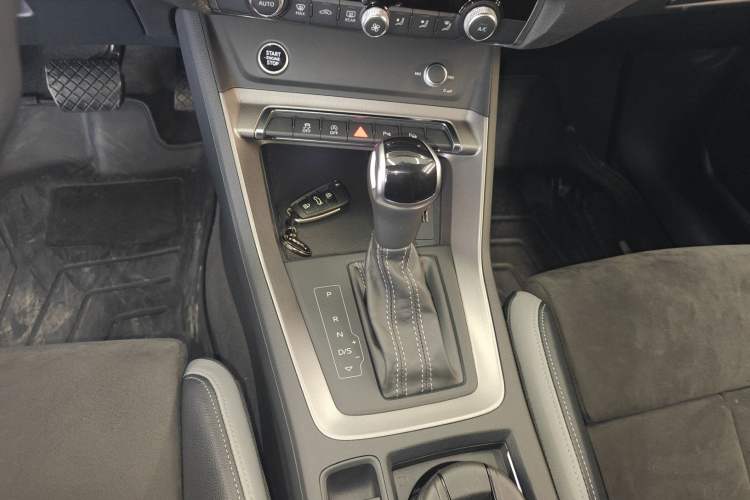 Used Audi Q3 2021 35 TFSI Fashion Dynamic Model