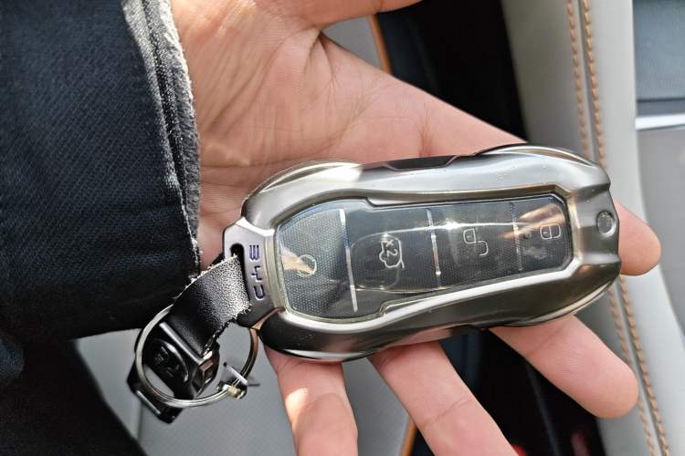 Used BYD Song PLUS New Energy 2024 HONOR Edition DM-i 110km Flagship PLUS
