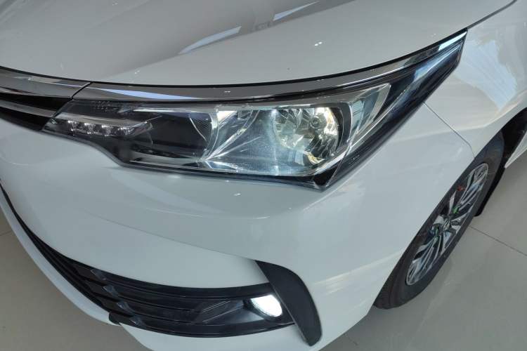 Used Toyota Corolla 2017 Revised Version 1.2T S-CVT GL
