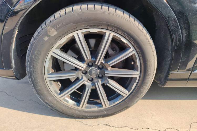 Used Audi Q7 2018 45 TFSI Technology Edition
