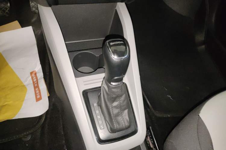 Used Skoda Fabia 2017 1.4L Automatic Car Enjoy Edition
