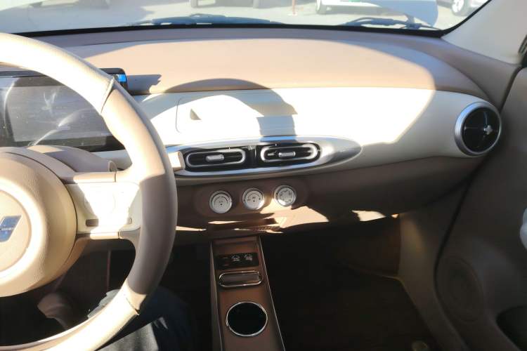 Used Wuling Hongguang MINIEV 2025 Four-Door Version Advanced Edition
