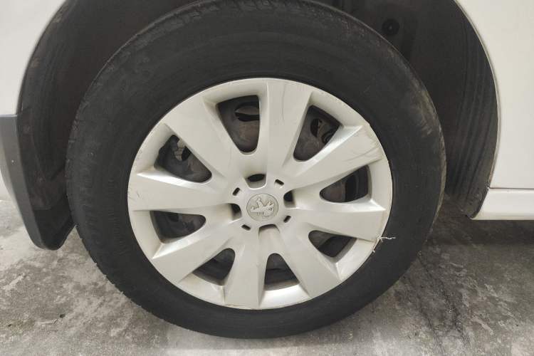 Used Peugeot 301 2016 1.6L Manual Comfort Edition
