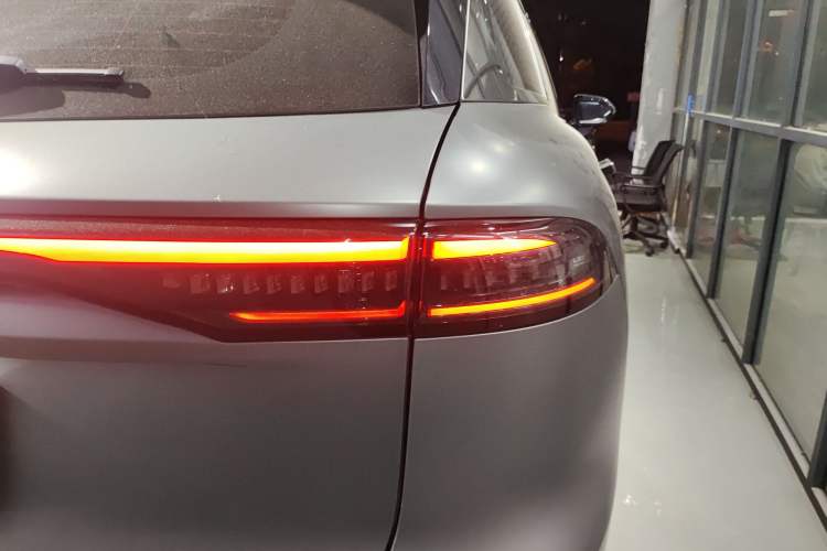 Used Chery Tiggo 8 L 2024 2.0T Two-Wheel Drive Prestige Version 5 Seats
