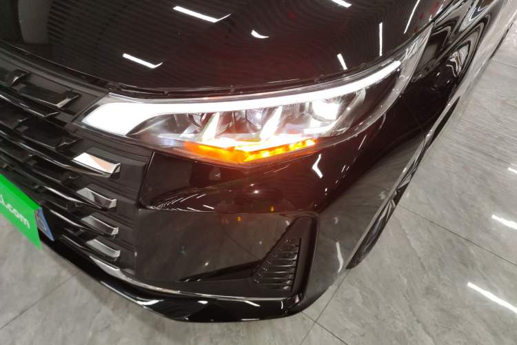 Used GAC Trumpchi M6 2023 PRO 270T DCT Luxury Edition
