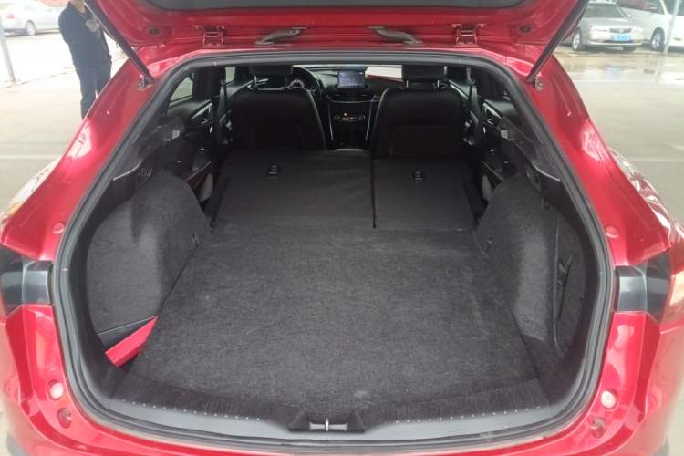 Used Mazda CX-4 2018 2.0L Automatic Two-Wheel Drive Blue Sky Premium Upgrade Version China V Standard
