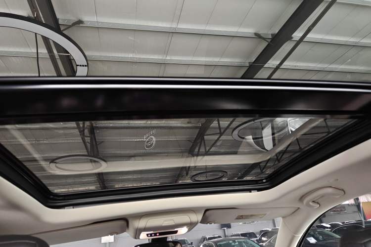 Used Cadillac XT5 2016 25T Luxury Model