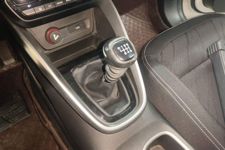 Used Baojun 510 2019 1.5L Manual Enjoyment Model 77kW China VI Emission Standard